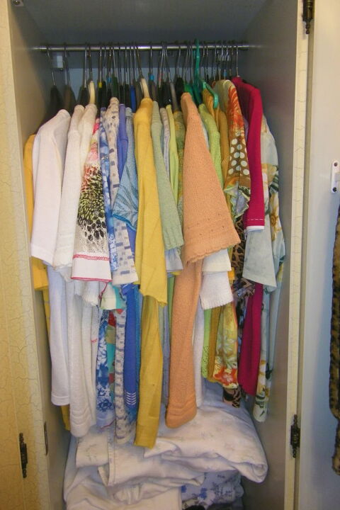 v�tements quasi neufs
taille 44.46 1 Lens (62)