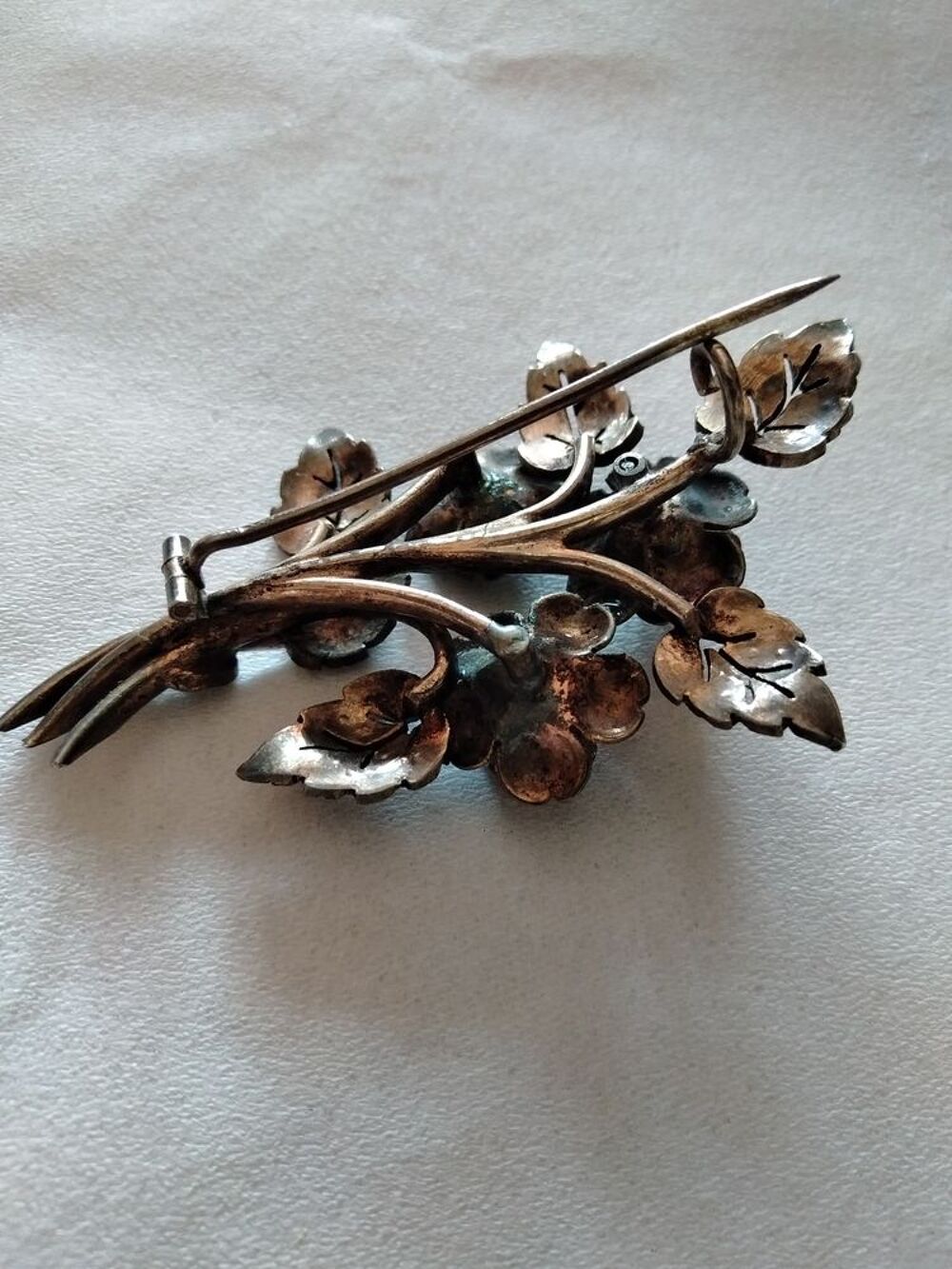 Broche fantaisie Bijoux et montres