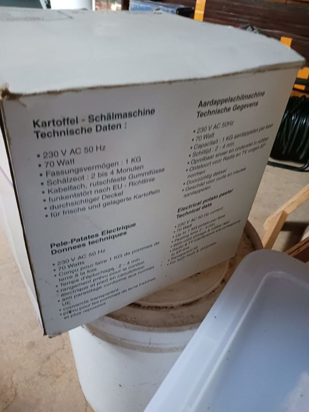 &Eacute;plucheur de pommes de terre Electroménager