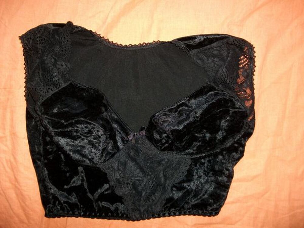 Bustier Bonnet 90A + 95B &agrave; 2 € + 2,50 € Vêtements