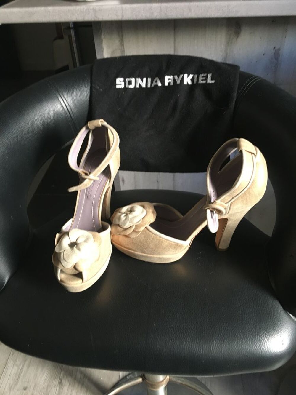 Escarpin chic jamais port&eacute;es &eacute;tat neuf Chaussures