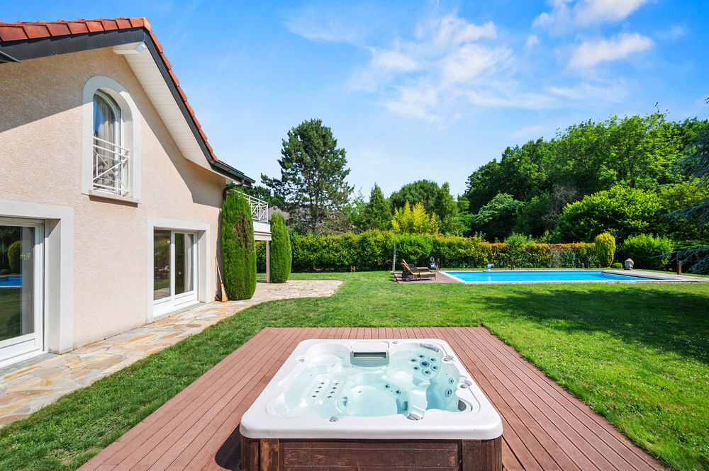  vendre  Maison Divonne-les-Bains (01220)