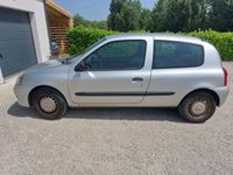 Annonce voiture Renault Clio II 2100 