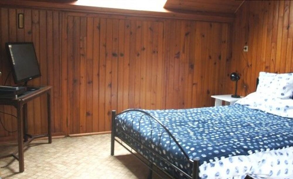 Location Appartement Confortable appartement sans vis-à-vis avec jardin arboré. Le vaudoué