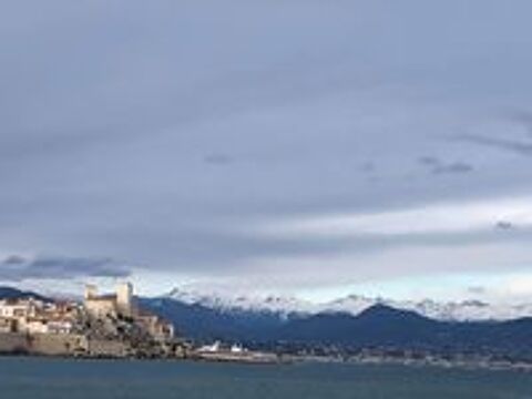   UN AMI CHERCHE DU TRAVAIL 