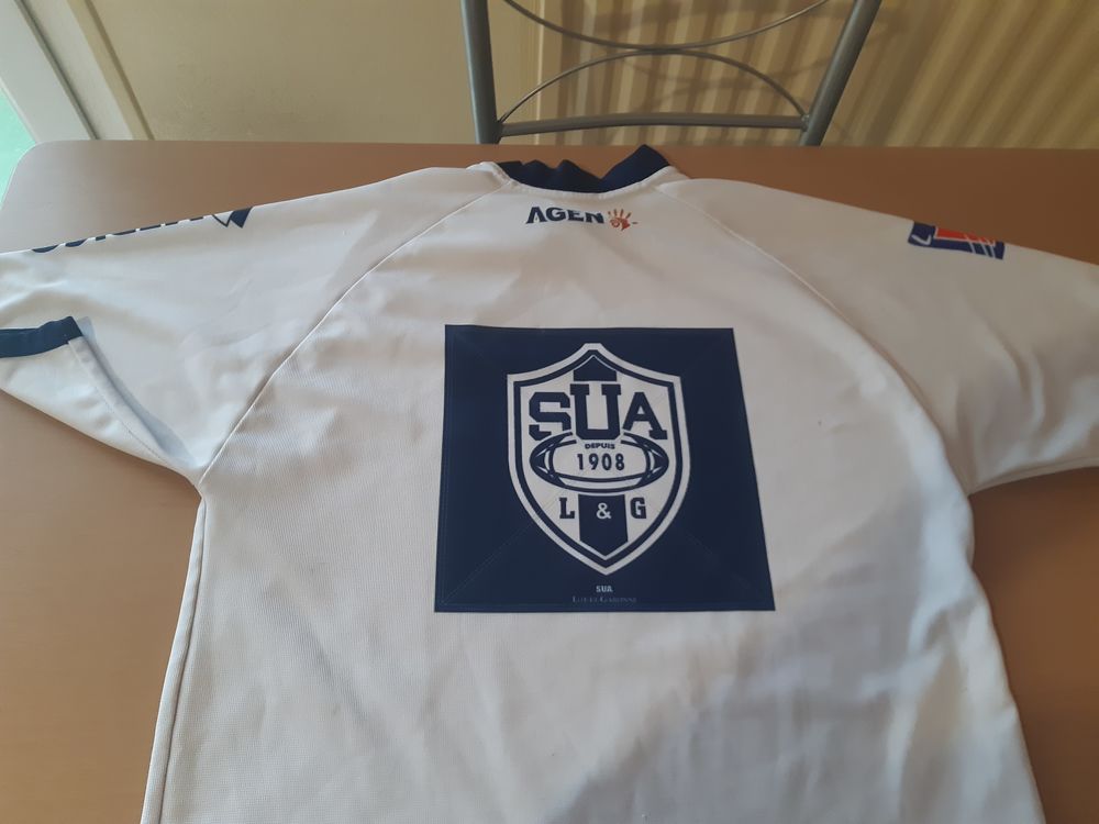 Maillot rugby SU Agen.
Sports