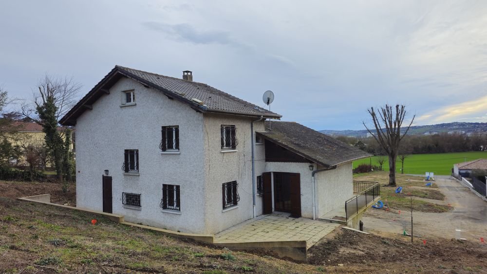 Maison 7 pièces 173 m² · à Jassans-Riottier · 173 m² · 335 000 €