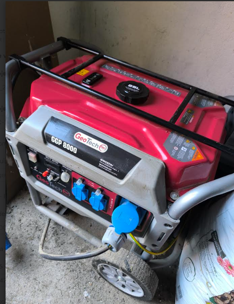 Groupe electrog�ne jamais servi 6000 � 6500 WTT 400 Saint-G�nis-des-Fontaines (66)