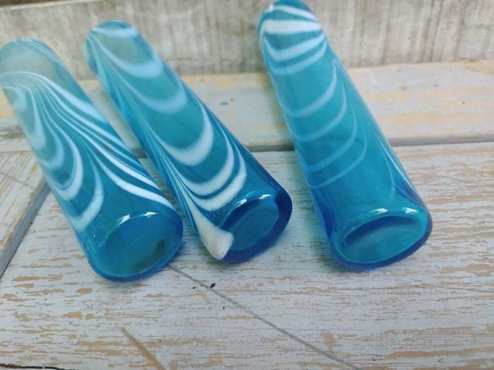 Vases Soliflore Verre Souffl&eacute; Bleu Marbr&eacute; Blanc 
Décoration