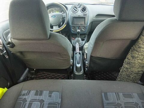 Ford Fiesta 1.4i Trend 2007 occasion Montauban 82000