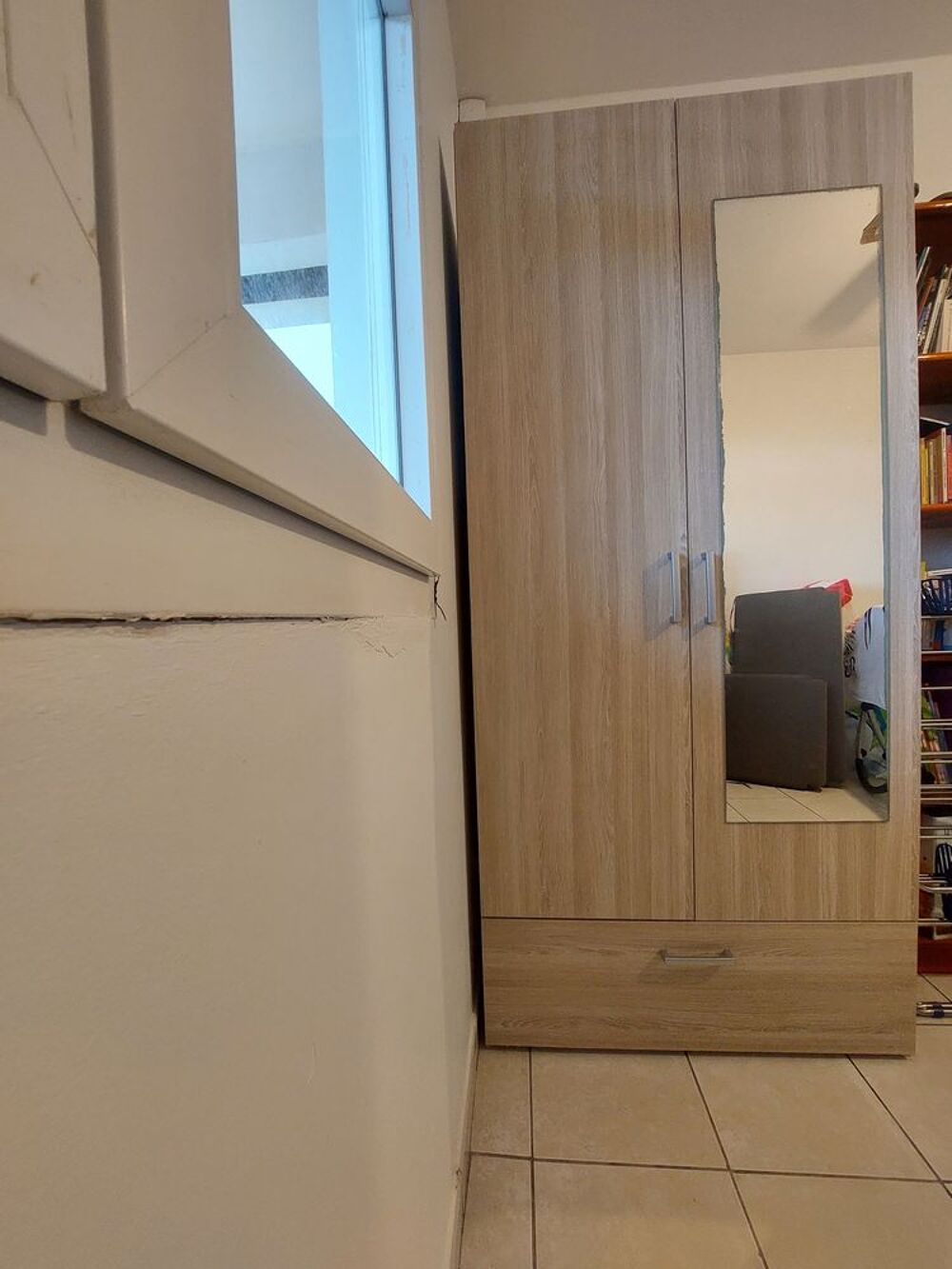 ARMOIRE 2 PORTES + GRAND TIROIR + MIROIR Meubles