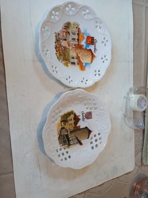 assiettes et pichet décoratifs 5 Escaudain (59)