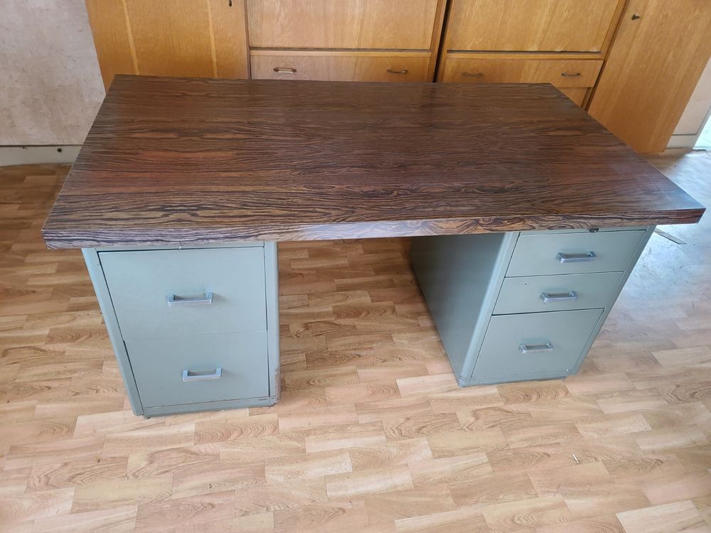 Bureau m&eacute;tallique Meubles