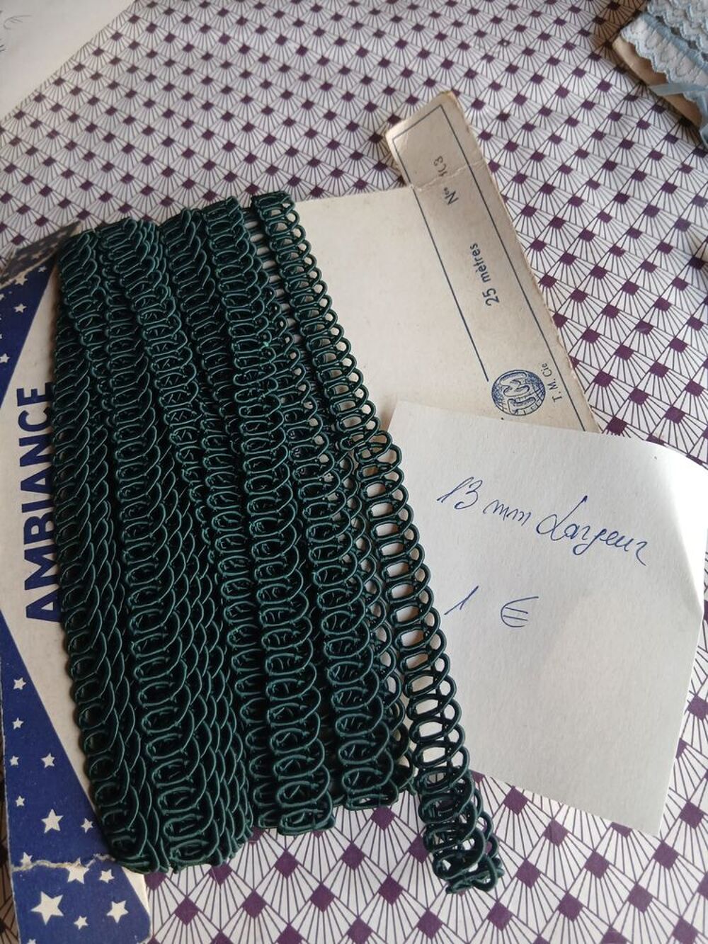 Passamanterie couture et ameublement assortis Décoration