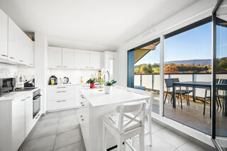  Appartement  vendre 4 pices 108 m Reignier