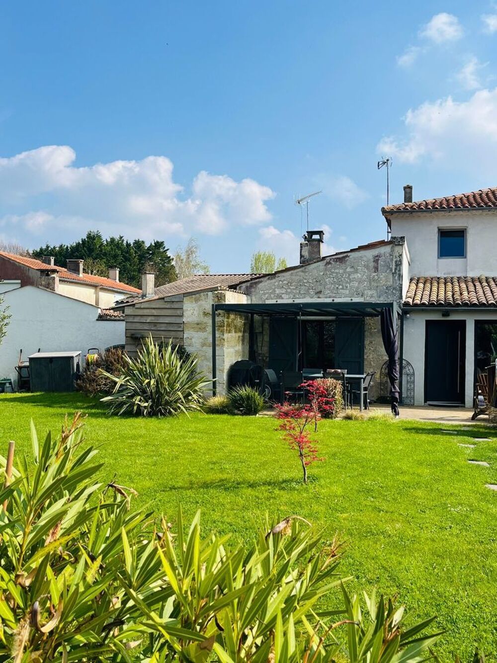 Maison 5 pièces 152 m² · à Chenac-Saint-Seurin-d'... · 152 m² · 255 000 €