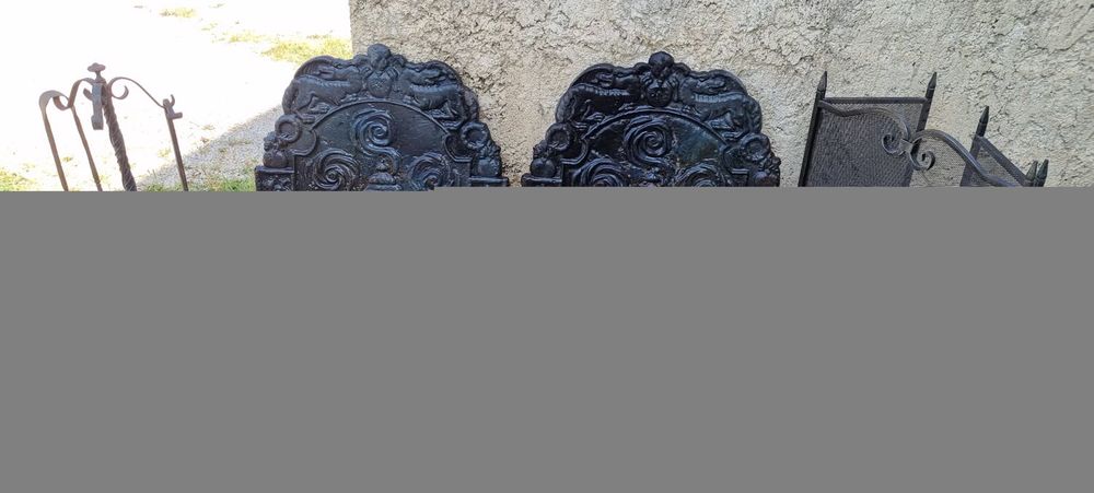 2 plaques de chemin&eacute;e d&eacute;cor&eacute;es et un par feu Décoration