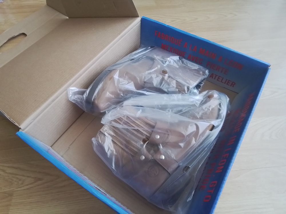 Bottes boots GOWEST taille 43 &eacute;tat neuf Chaussures