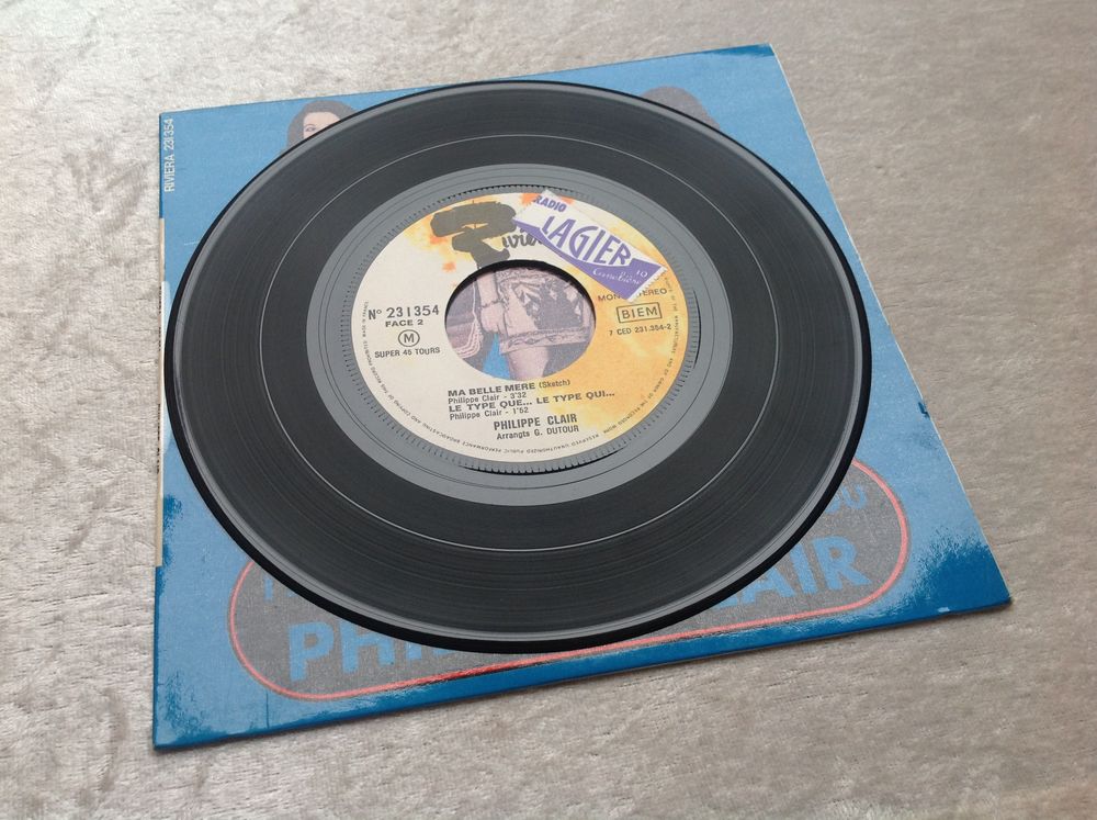 PHILIPPE CLAIR DISQUE 45 TOURS 4 TITRES Envoi Possible
CD et vinyles