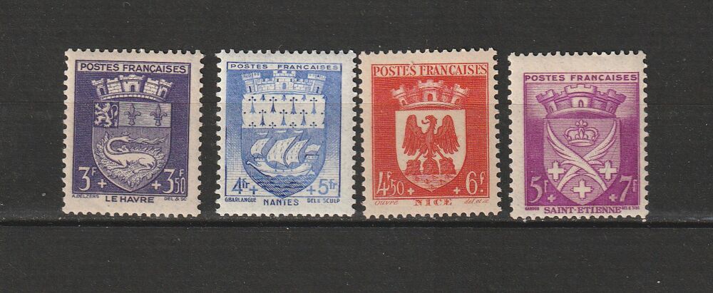 TIMBRES NEUFS** ANNEE 1942
