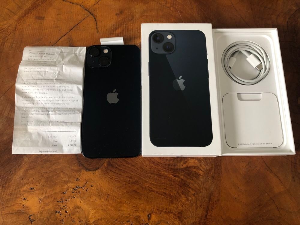 iPhone 13 256GO Téléphones et tablettes