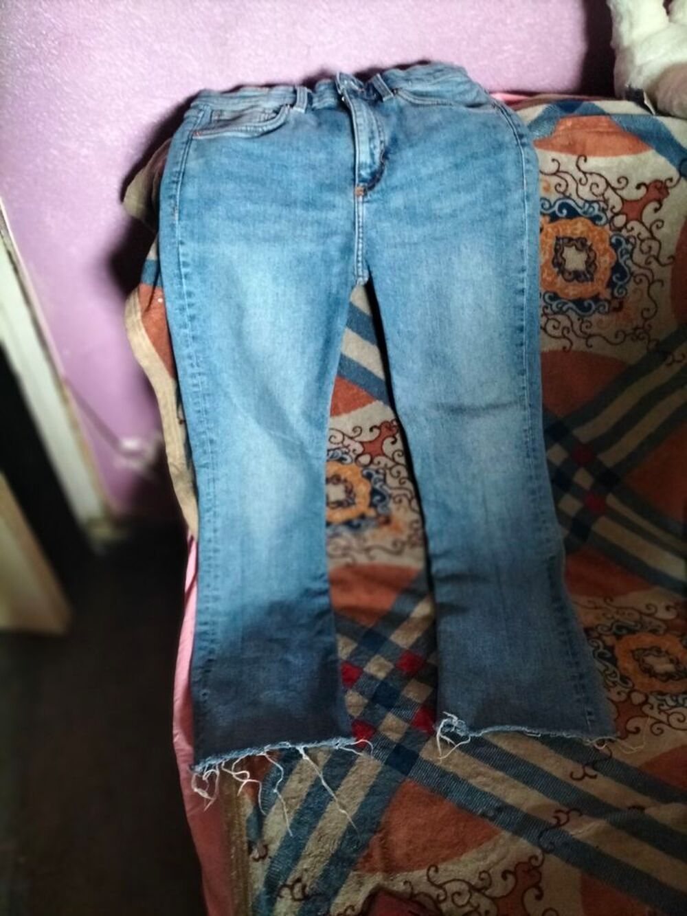 Jean Zara &eacute;vas&eacute; stretch taille 38 W28 tr&egrave;s bon &eacute;tat Vêtements