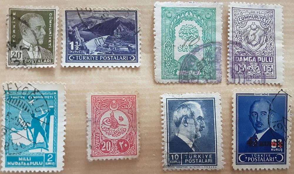 8 timbres &agrave; collection TURQUIE des ann&eacute;es 1946-47... 