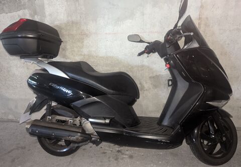 Scooter PEUGEOT 2017 occasion Nice 06000