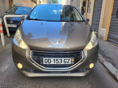 Peugeot 208 1.6 e-HDi 92ch FAP BVM5 BLUE LION Envy 2014 occasion Marseille 13001