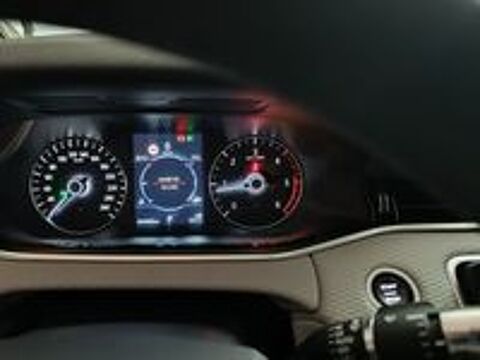 Range Rover Evoque D180 AWD BVA9 occasion 51150 Plivot