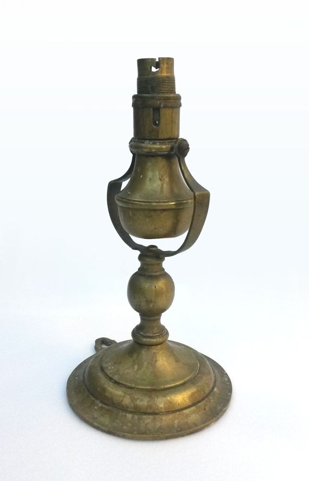 Lampe de bateau &agrave; balancier 