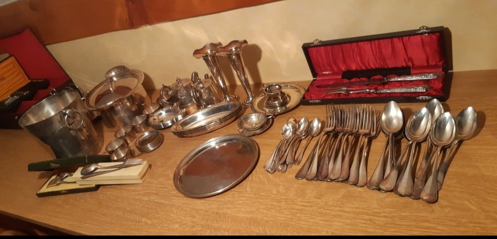 Collection . argenterie . meubles 