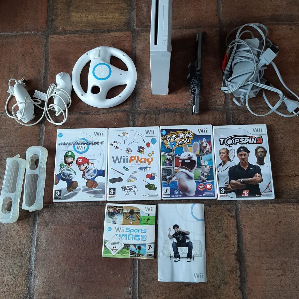 Console WII sans manettes Consoles et jeux vid�os