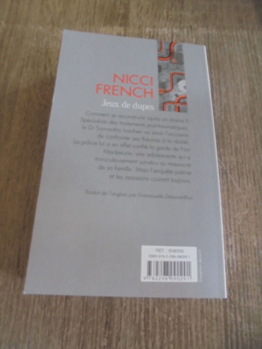 Jeux de dupes (106) Livres et BD