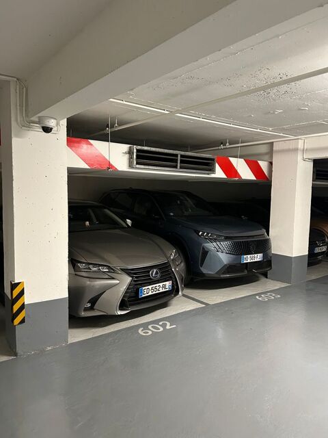  Parking / Garage  louer 12 m