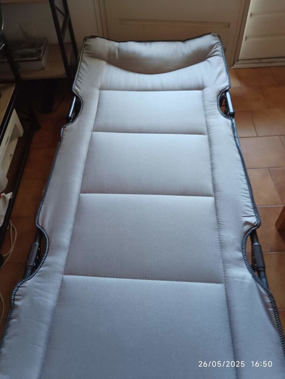 Lit de camp pour camping neuf Meubles