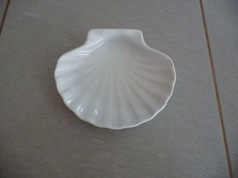 Coupe coquillage porcelaine blanche - Neuve 8 Celles-sur-Belle (79)