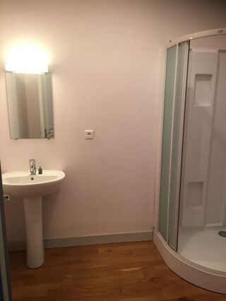 Appartement à louer 3/4 pièces 90 m²
