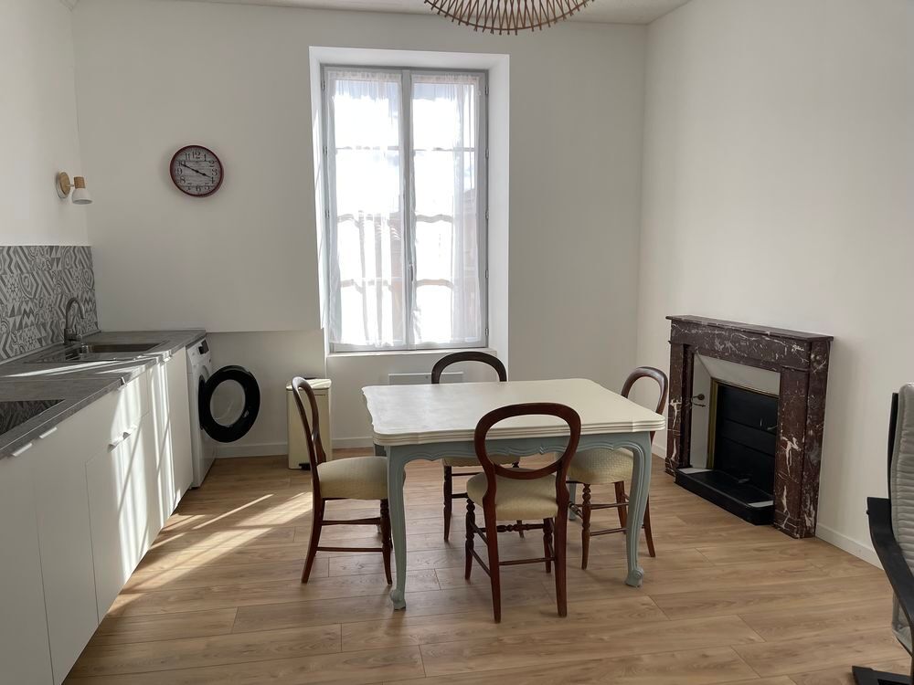 Location Appartement ? T3 meublé 55 m² ? Centre-ville ? 630 € CC Luçon