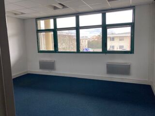   BUREAU A VENDRE  302M2 PARC D ACTIVITE BRON Bron