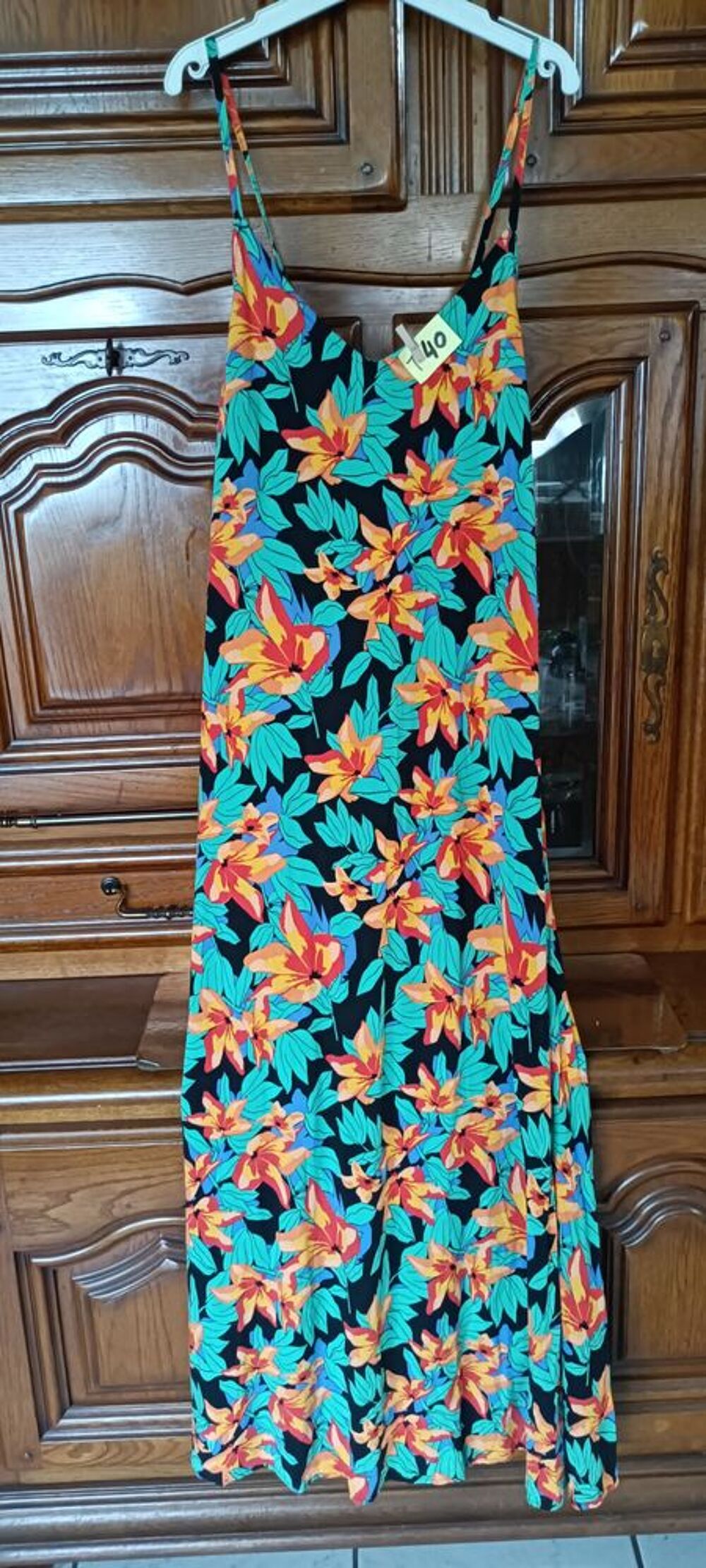 VIDE DRESSING &agrave; domicile les samedis 4 et 11 juillet 2026 Vêtements