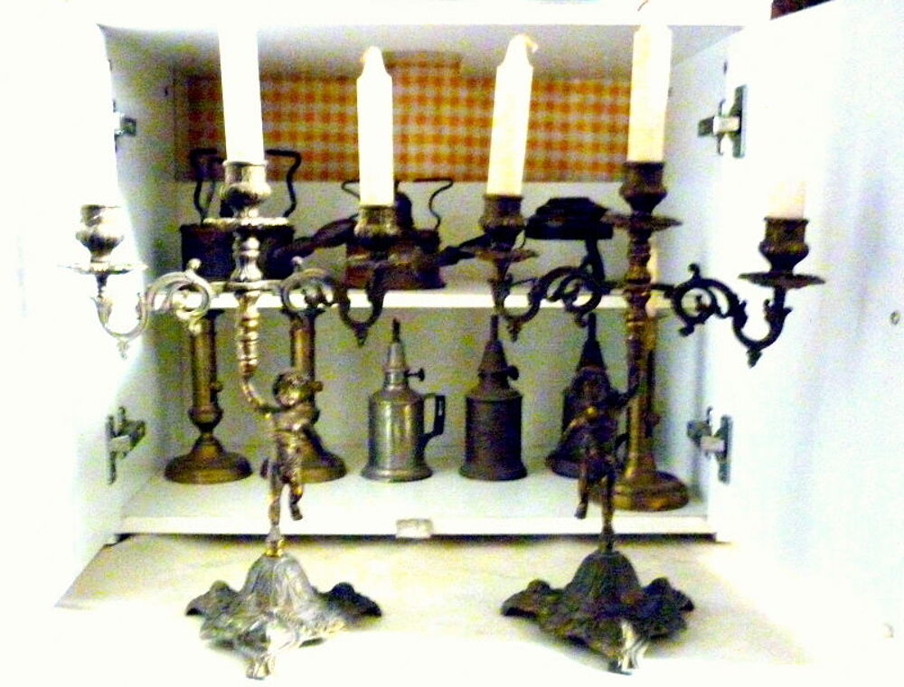2 BOUGEOIRS ANCIENS (ANGES).
Dcoration
