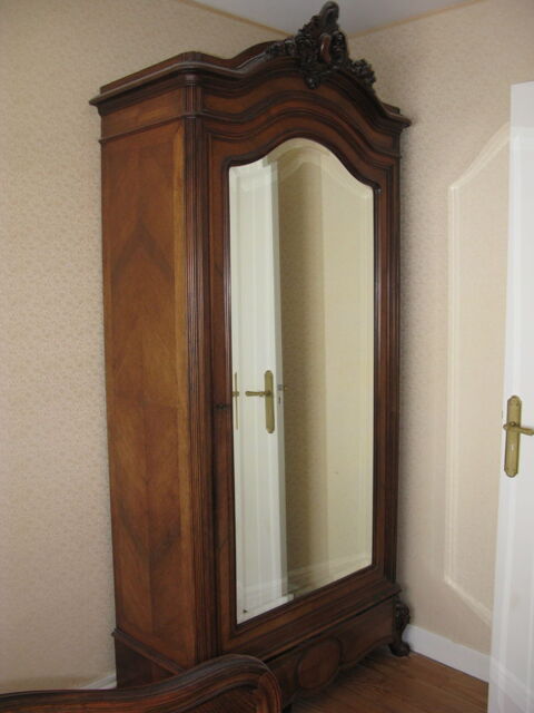 armoire ancienne bois placage d'acajou 250 �taples (62)