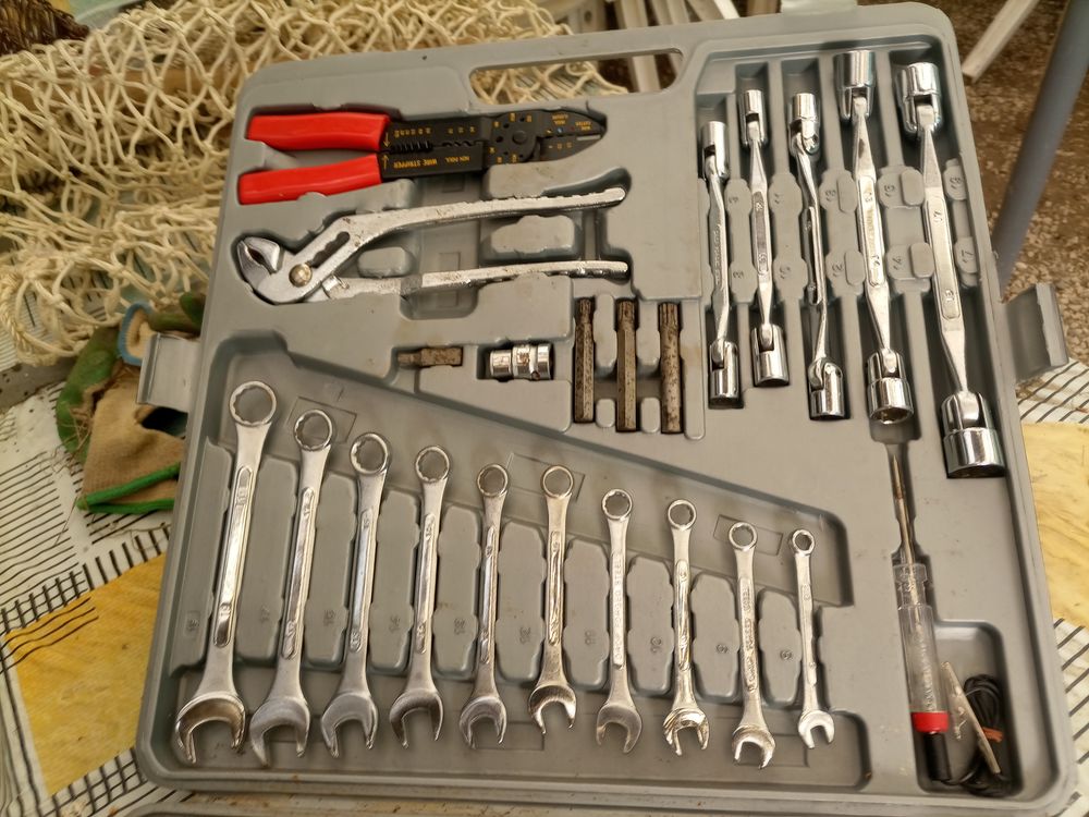 Coffret outillage 110pi&eacute;ces Bricolage