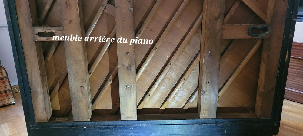 Piano droit Instruments de musique