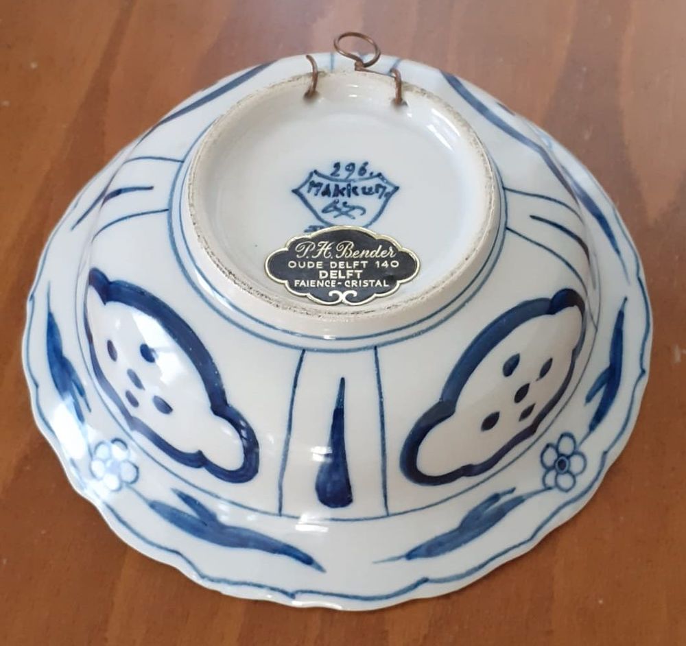 Assiette de collection en fa&iuml;ence de Delft Décoration