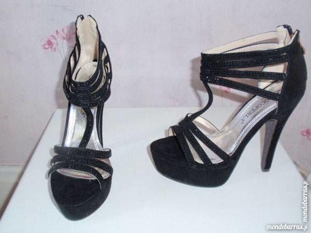 Sandales glamour noir &agrave; talon neuf. Chaussures