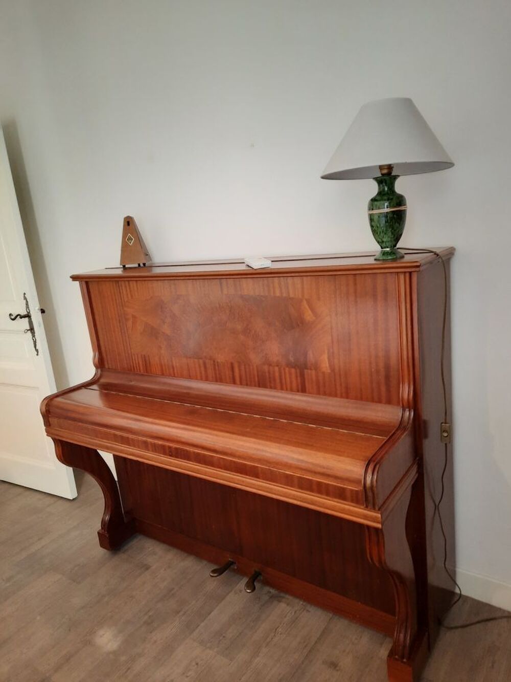 piano droit merisier massif Instruments de musique