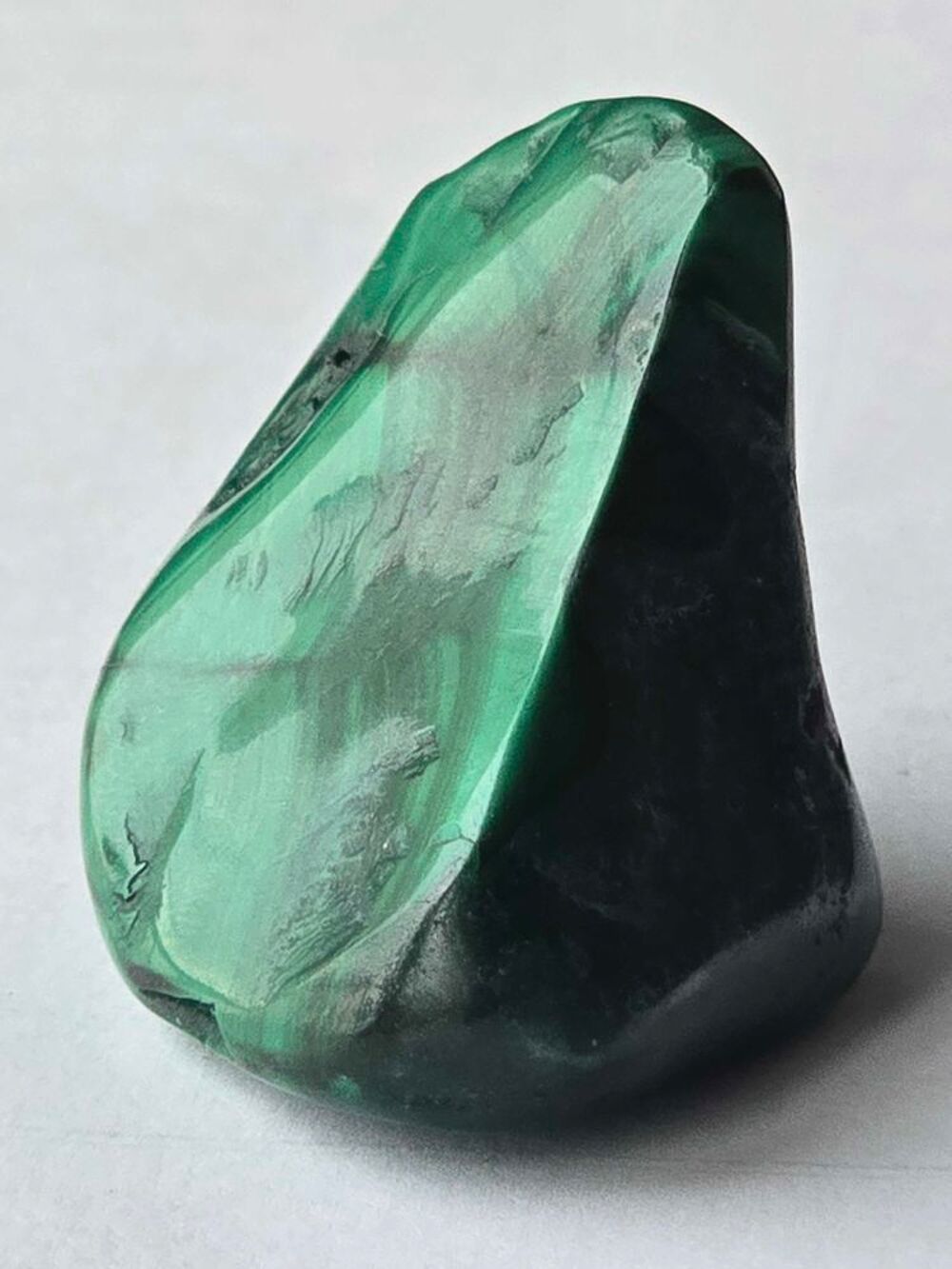 Pierre Malachite Naturelle Polie 53g Katanga RDC-Min&eacute;ral de Collection 