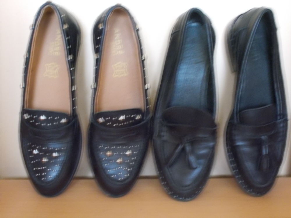 mocassins en cuir 10 euros la paire Chaussures